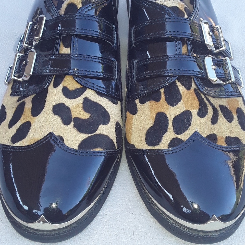 Gianni Bini Cheetah, black patent leather oxford